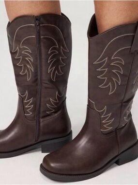 Torrid Classic Women's Brown Leather Cowboy Boots - Brand